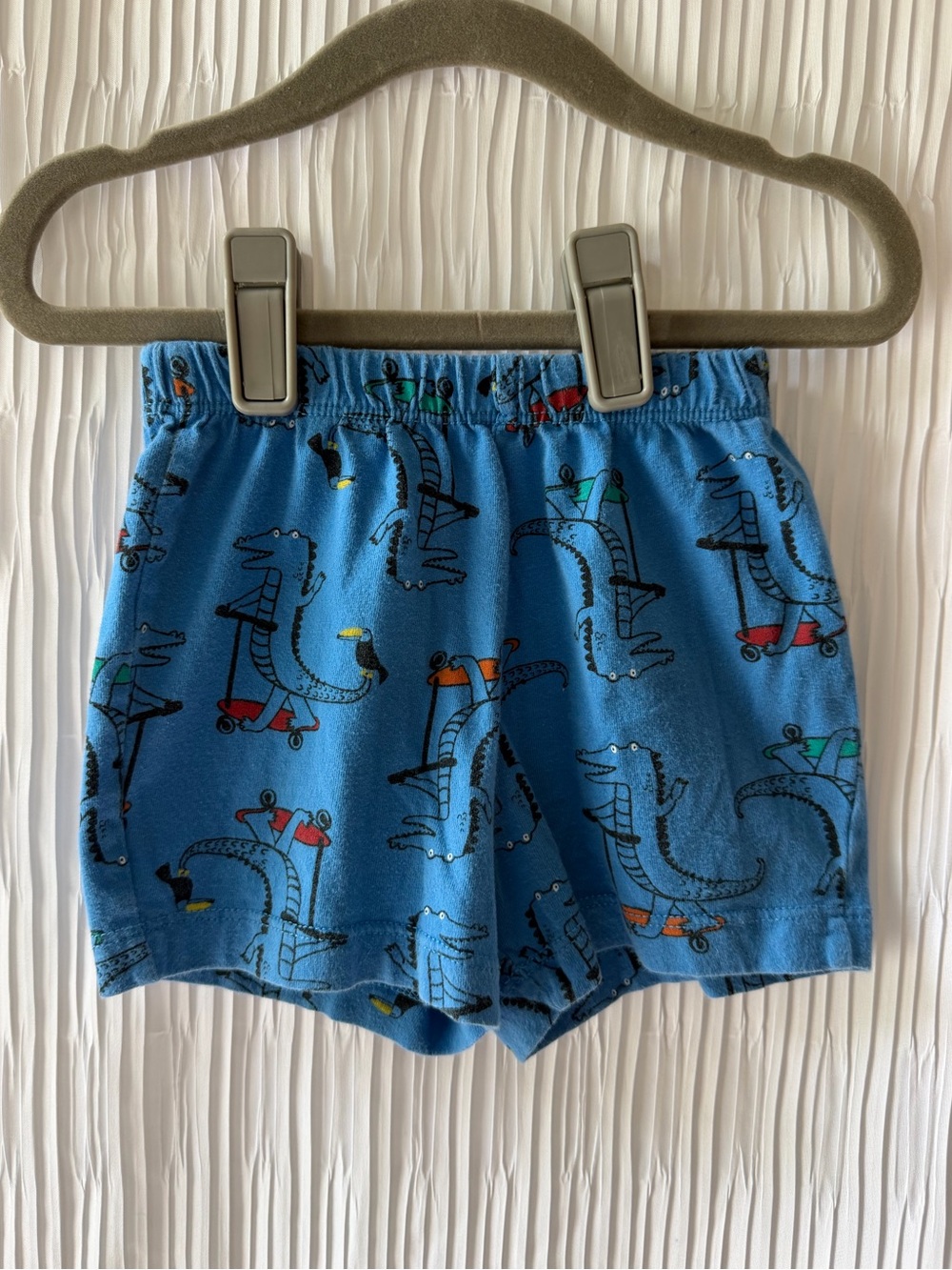 Hanna Andersson | Blue Alligator Scooter Print Knit Shorts | 18-24M